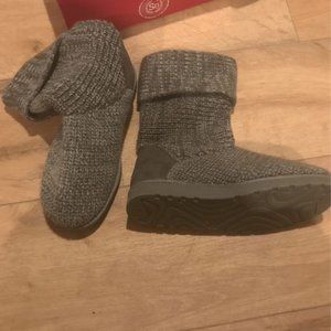 Grey Knit Boot